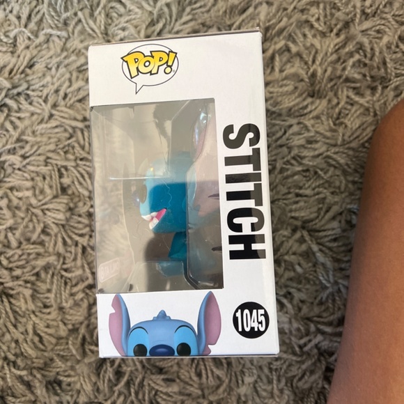 Stitch Flocked Funko Pop - Picture 2 of 4